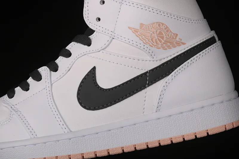 All categories Air Jordan Jordan series basketball shoes Air Jordan 1 Mid Air Jordan 1 Mid AJ1 Joe 1 white and black cherry blossom powder Zhongbang basketball shoes 554725-180